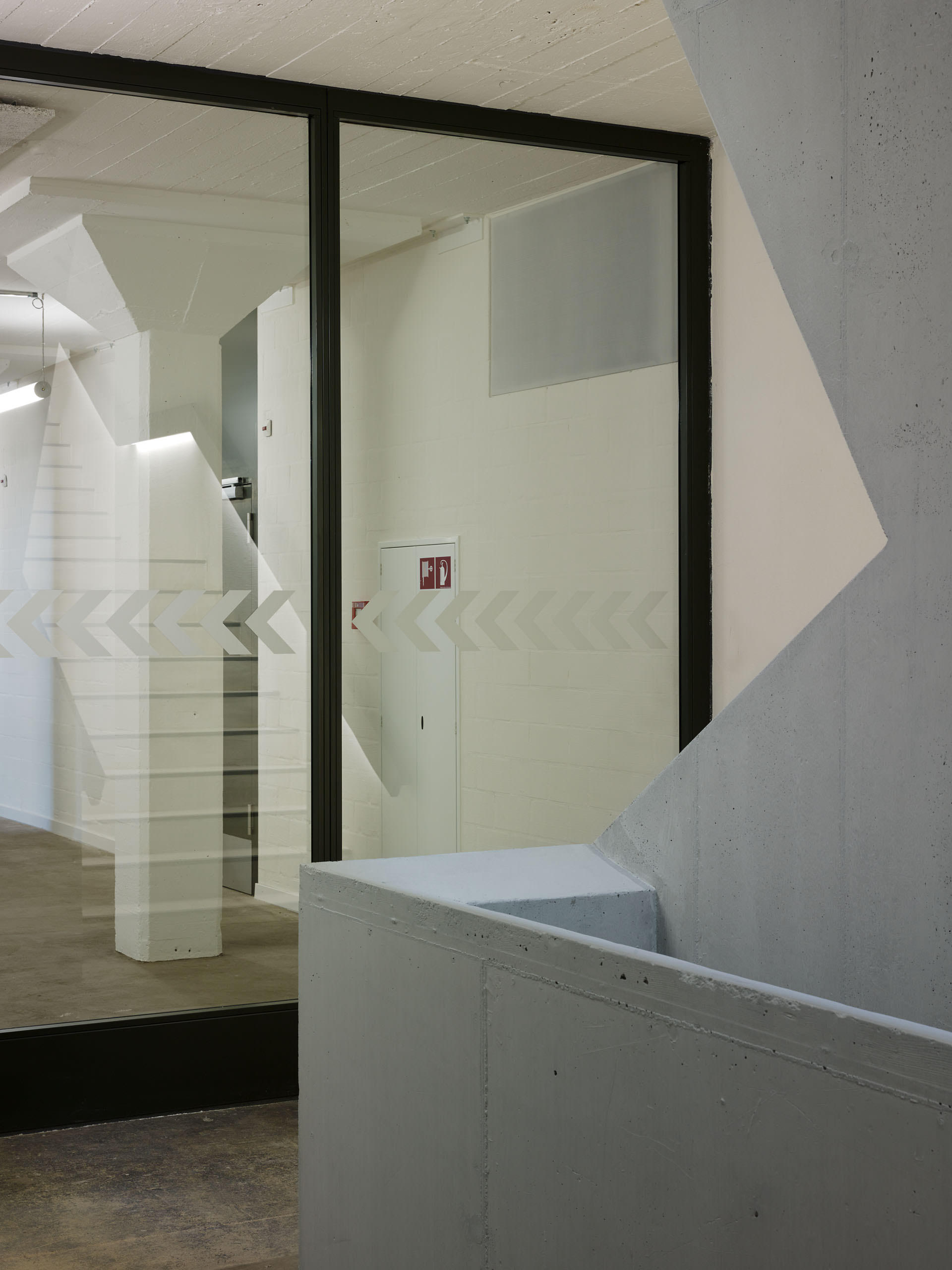 E13483 Alpa 042994 2560